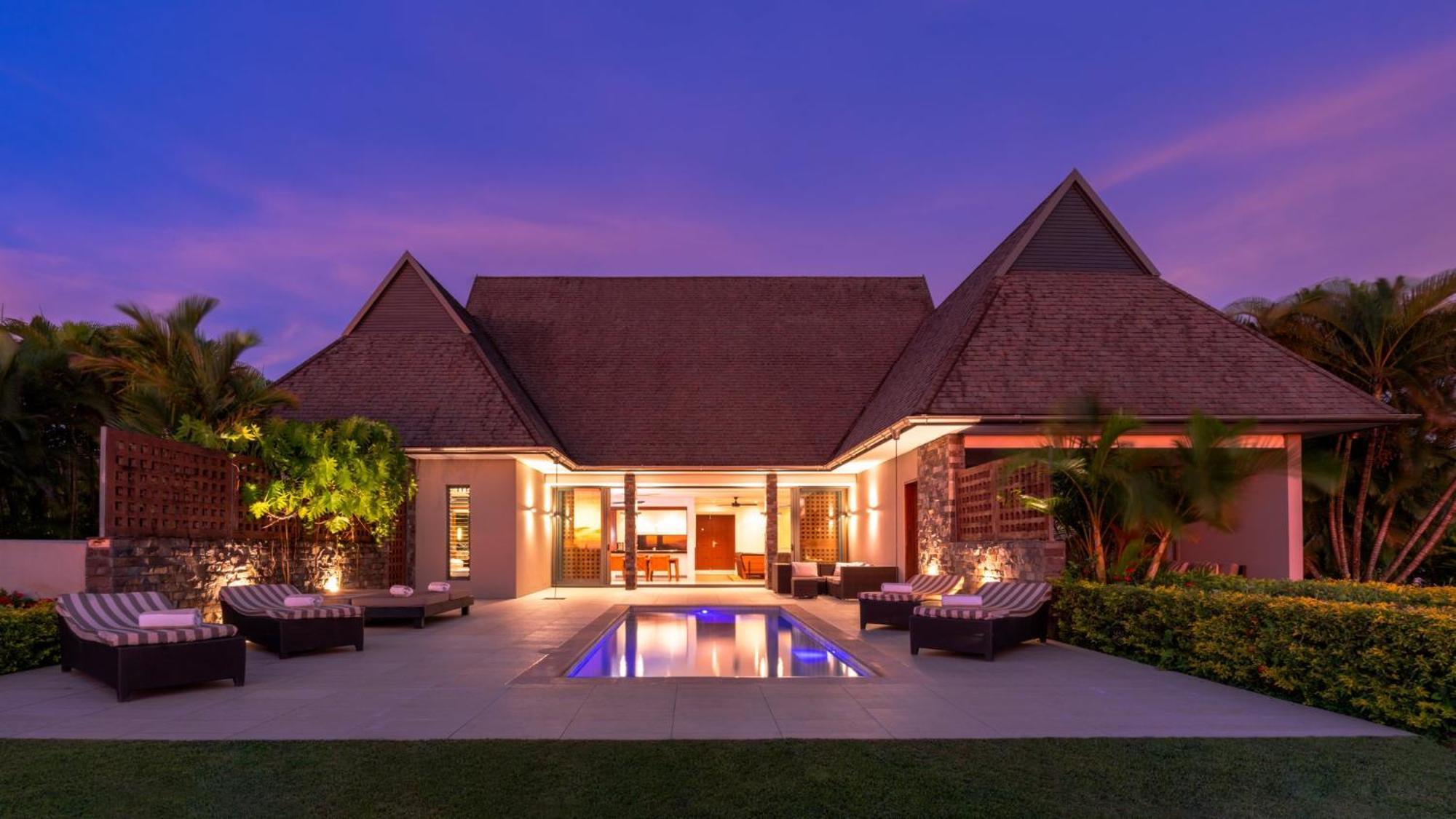 Intercontinental Fiji Golf Resort & Spa By Ihg Natadola Extérieur photo Villa at the resort
